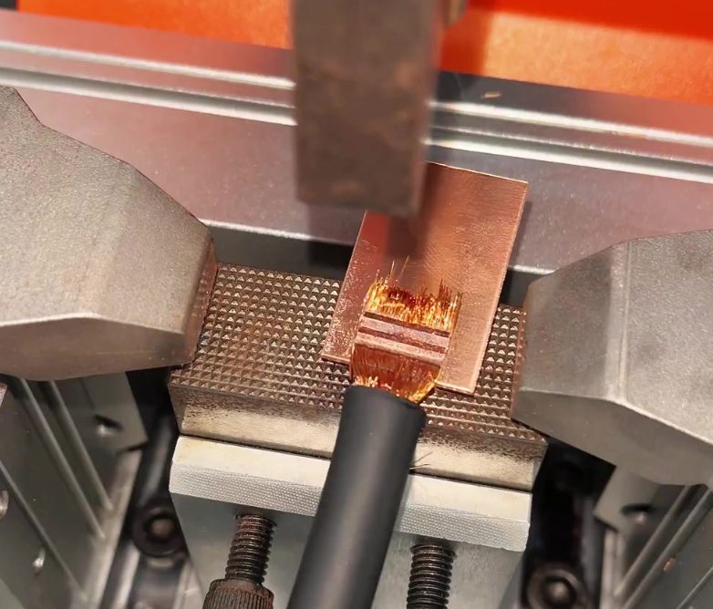 超声波机动车线束焊接机